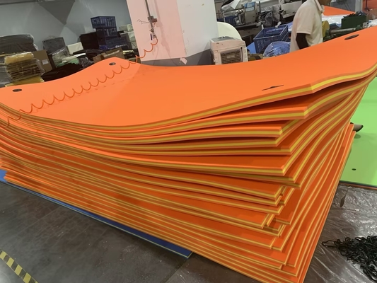 OEM Υδροφουσκωτά Pad πλωτά στρώματα για εξωτερικές δραστηριότητες Ανθεκτική στις καιρικές συνθήκες λύση παραγωγής