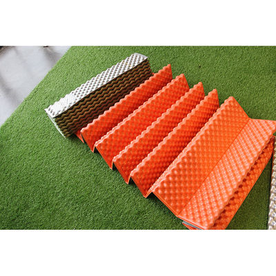 Ανθεκτικό μαξιλάρι καθίσματος από αφρό XPE ∙ Ελαφρύ, αδιάβροχο και τέλειο για περιπέτειες κατασκήνωσης